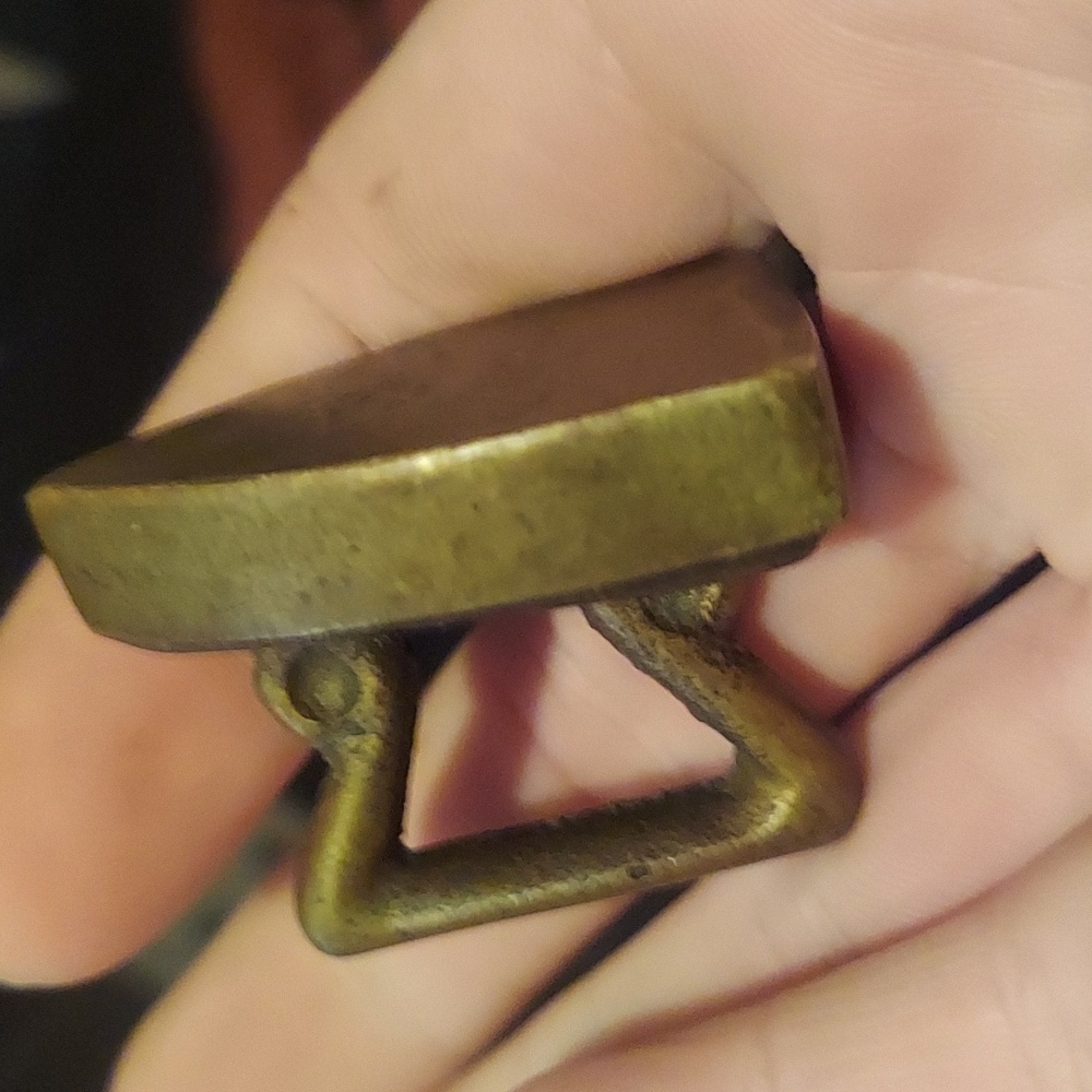 Adorable brass mini heavy duty doll house antique iron - Picture 2 of 2